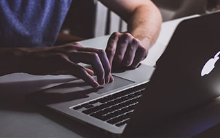 曼联旧将爆发夜！40岁C罗传射建功！青木大四喜安东尼黑贝轰双响